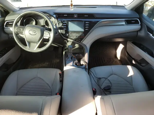 4T1B11HK2JU040135 2018 TOYOTA CAMRY - Image 8