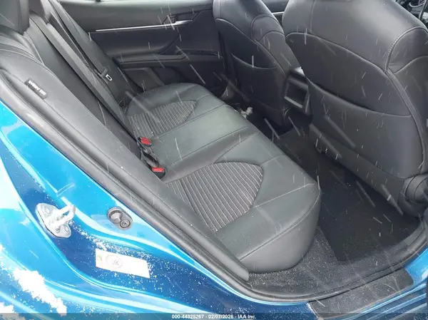 4T1B11HK2JU045187 2018 TOYOTA CAMRY - Image 8