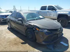 4T1B11HK2JU045724 2018 TOYOTA CAMRY