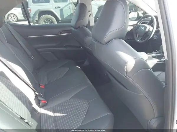 4T1B11HK2JU045996 2018 TOYOTA CAMRY - Image 8