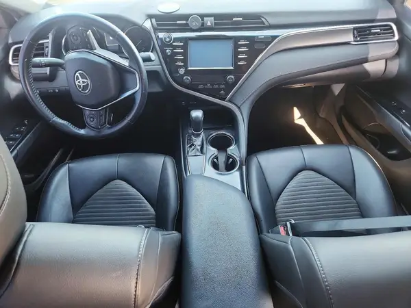 4T1B11HK2JU047795 2018 TOYOTA CAMRY - Image 8