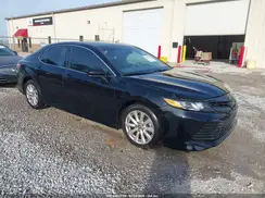 4T1B11HK2JU047845 2018 TOYOTA CAMRY