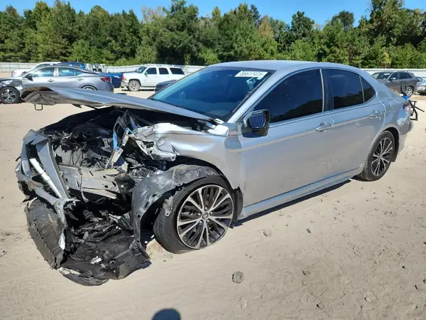 4T1B11HK2JU048056 2018 TOYOTA CAMRY