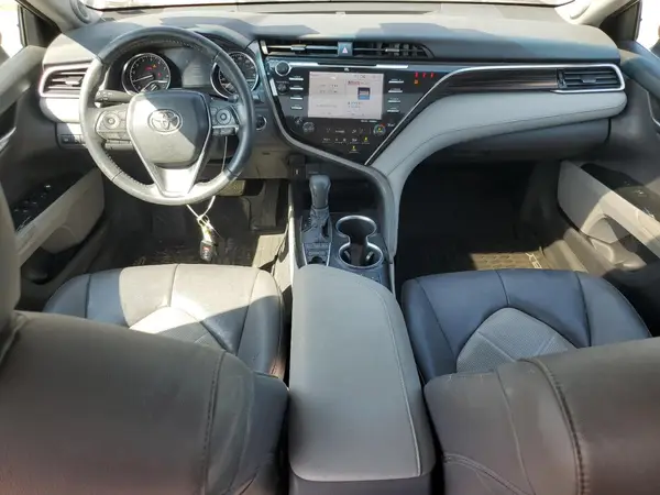 4T1B11HK2JU050356 2018 TOYOTA CAMRY - Image 8