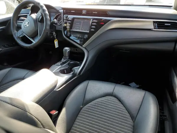 4T1B11HK2JU051460 2018 TOYOTA CAMRY - Image 8
