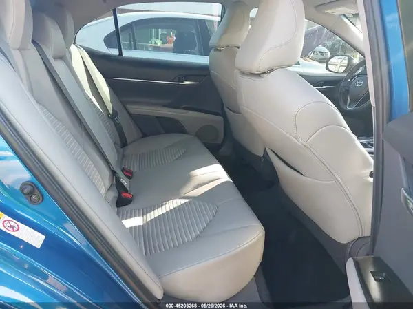 4T1B11HK2JU052057 2018 TOYOTA CAMRY - Image 8