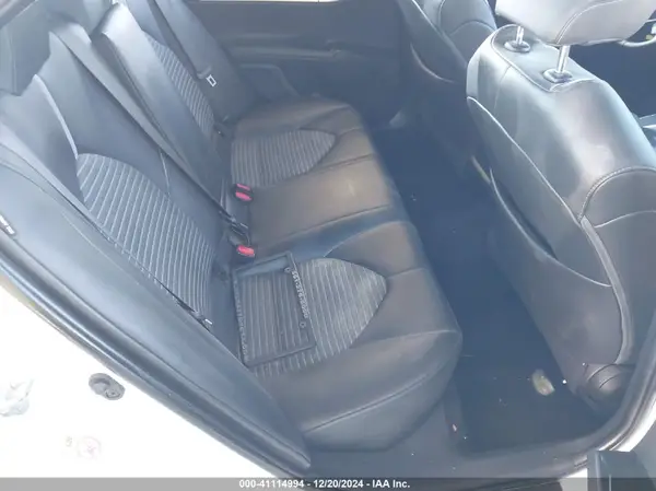 4T1B11HK2JU059347 2018 TOYOTA CAMRY - Image 8