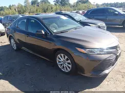 4T1B11HK2JU061714 2018 TOYOTA CAMRY