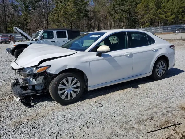 4T1B11HK2JU067674 2018 TOYOTA CAMRY - Image 1