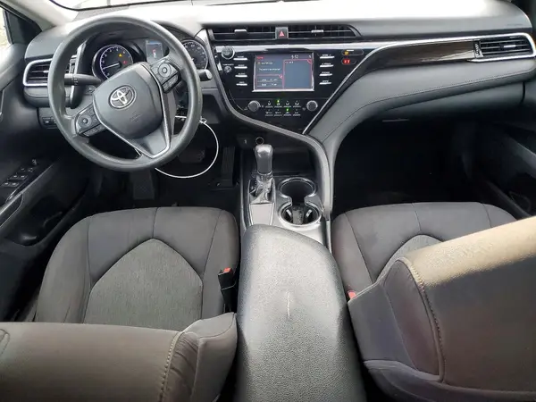 4T1B11HK2JU068162 2018 TOYOTA CAMRY - Image 8