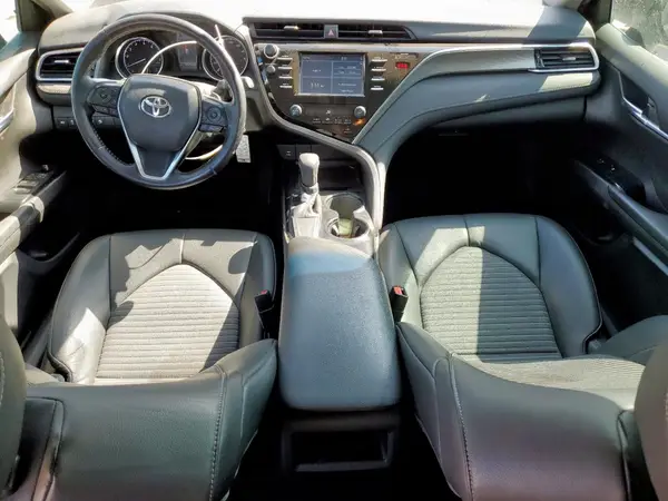 4T1B11HK2JU068906 2018 TOYOTA CAMRY - Image 8