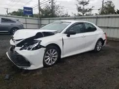4T1B11HK2JU073832 2018 TOYOTA CAMRY
