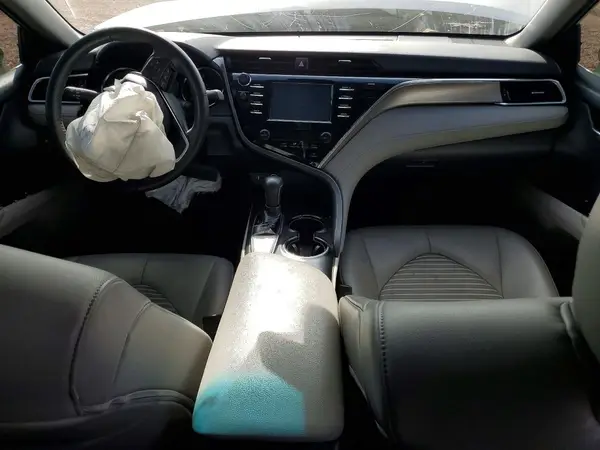 4T1B11HK2JU076052 2018 TOYOTA CAMRY - Image 8