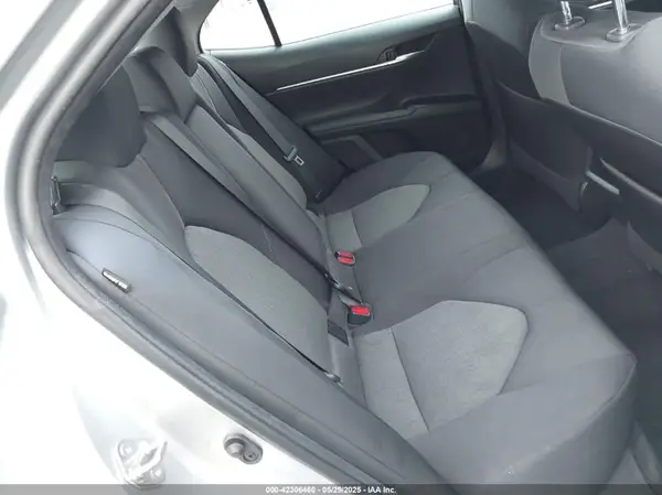 4T1B11HK2JU077332 2018 TOYOTA CAMRY - Image 8