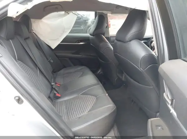 4T1B11HK2JU079694 2018 TOYOTA CAMRY - Image 8