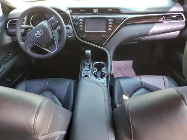4T1B11HK2JU081493 2018 TOYOTA CAMRY - Image 8
