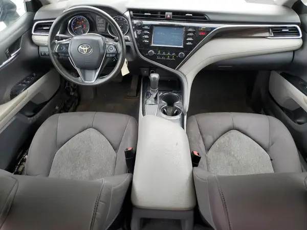 4T1B11HK2JU083079 2018 TOYOTA CAMRY - Image 8