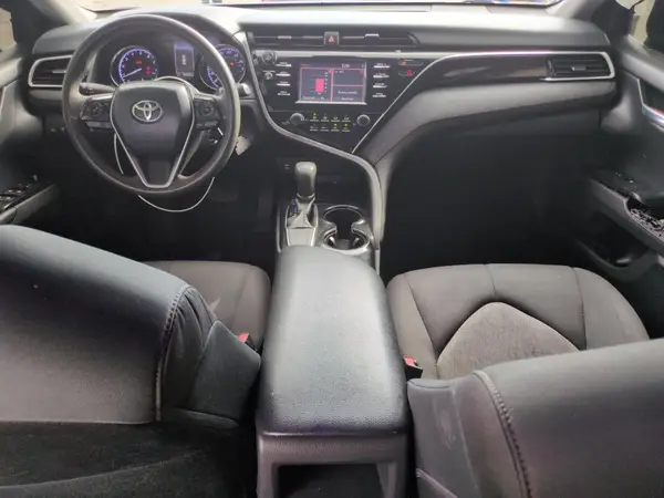 4T1B11HK2JU084622 2018 TOYOTA CAMRY - Image 8