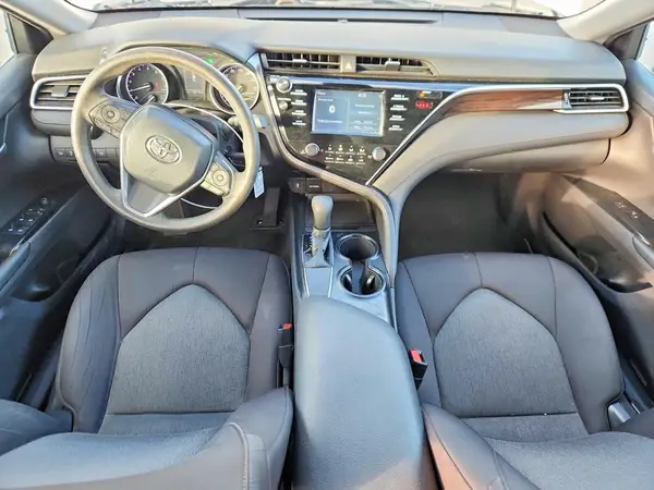 4T1B11HK2JU084815 2018 TOYOTA CAMRY - Image 8