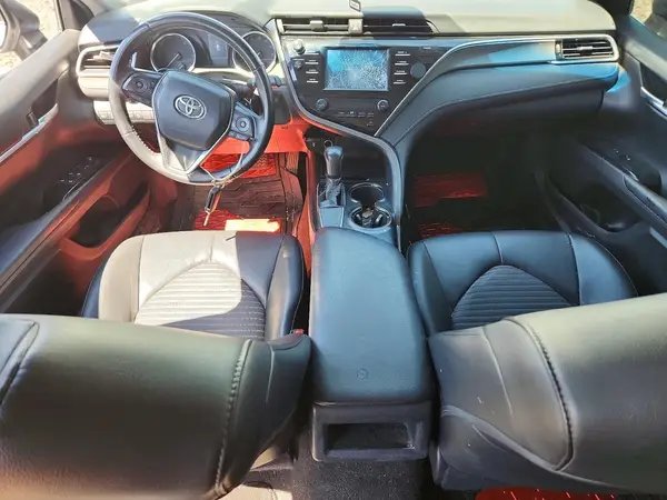 4T1B11HK2JU085138 2018 TOYOTA CAMRY - Image 8