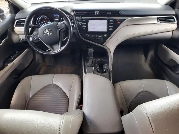 4T1B11HK2JU085785 2018 TOYOTA CAMRY - Image 8