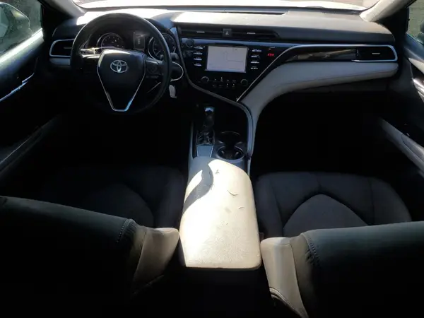 4T1B11HK2JU089741 2018 TOYOTA CAMRY - Image 8