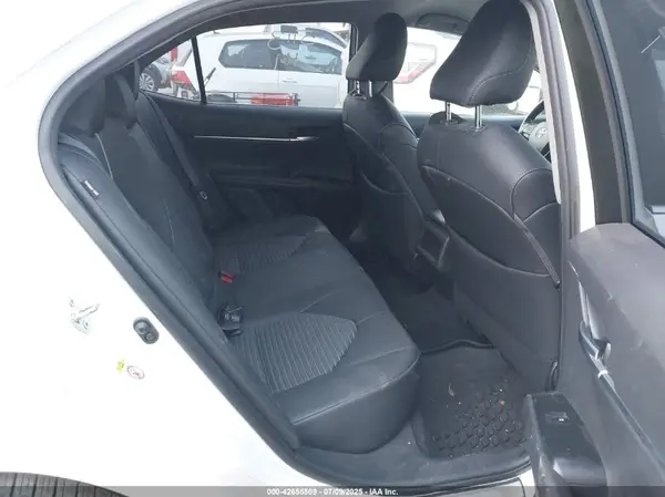 4T1B11HK2JU090307 2018 TOYOTA CAMRY - Image 8