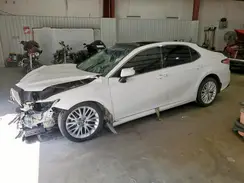4T1B11HK2JU090579 2018 TOYOTA CAMRY