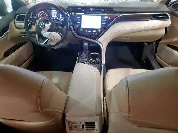 4T1B11HK2JU090579 2018 TOYOTA CAMRY - Image 8