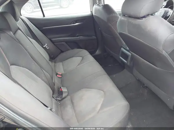4T1B11HK2JU091585 2018 TOYOTA CAMRY - Image 8