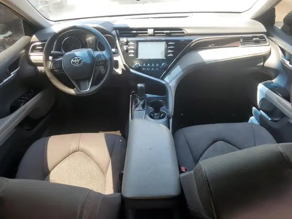 4T1B11HK2JU091831 2018 TOYOTA CAMRY - Image 8