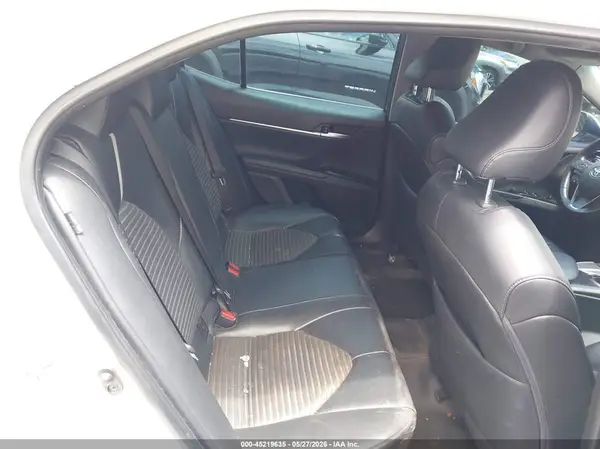 4T1B11HK2JU093174 2018 TOYOTA CAMRY - Image 8