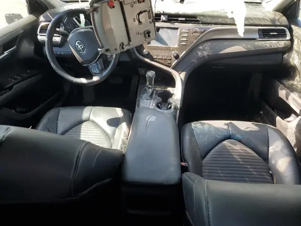 4T1B11HK2JU093627 2018 TOYOTA CAMRY - Image 8