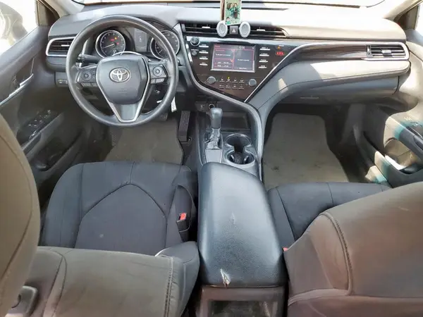 4T1B11HK2JU097936 2018 TOYOTA CAMRY - Image 8