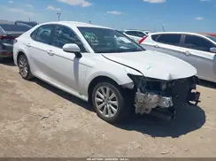 4T1B11HK2JU098729 2018 TOYOTA CAMRY