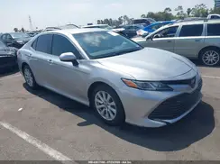 4T1B11HK2JU099833 2018 TOYOTA CAMRY