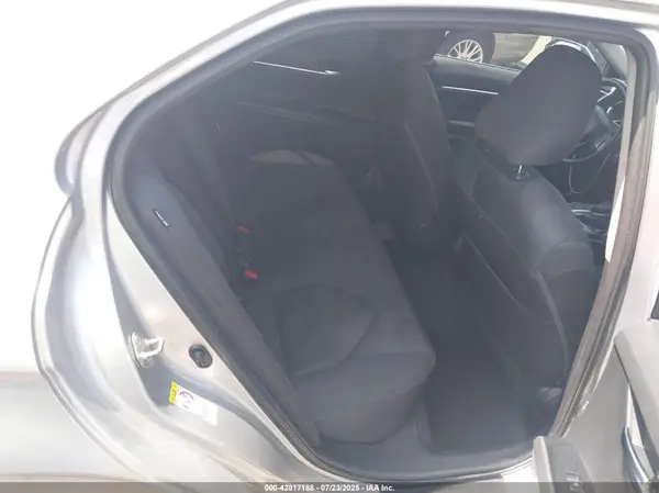 4T1B11HK2JU099833 2018 TOYOTA CAMRY - Image 8