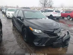 4T1B11HK2JU100527 2018 TOYOTA CAMRY
