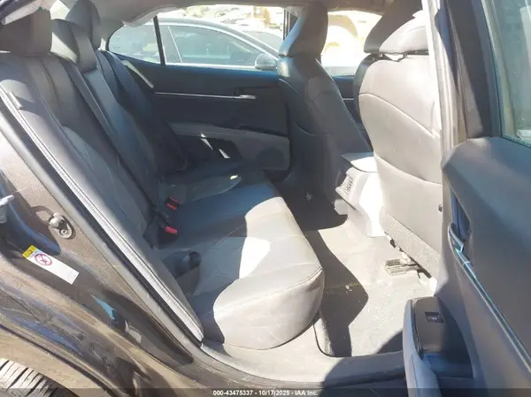 4T1B11HK2JU104514 2018 TOYOTA CAMRY - Image 8