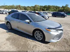 4T1B11HK2JU106635 2018 TOYOTA CAMRY