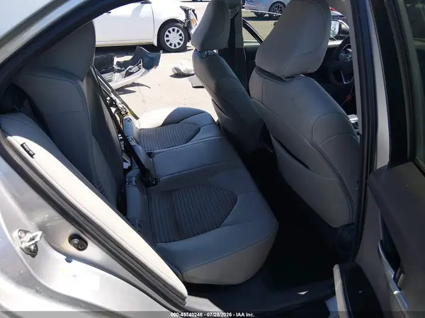 4T1B11HK2JU108532 2018 TOYOTA CAMRY - Image 8