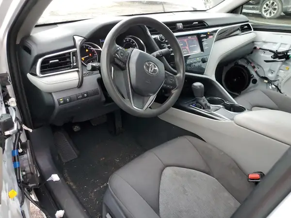 4T1B11HK2JU109048 2018 TOYOTA CAMRY - Image 8