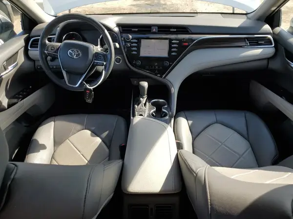 4T1B11HK2JU111687 2018 TOYOTA CAMRY - Image 8
