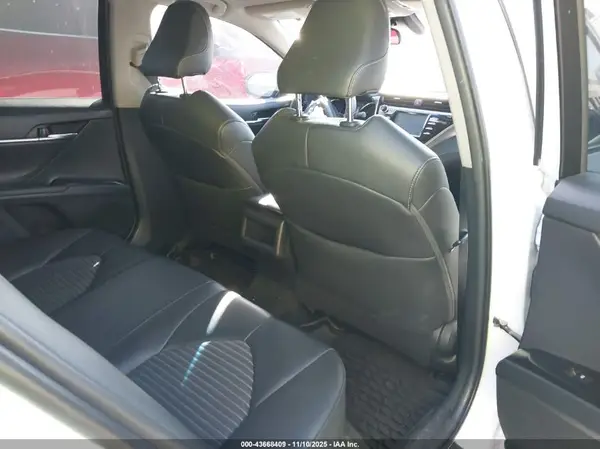 4T1B11HK2JU126920 2018 TOYOTA CAMRY - Image 8