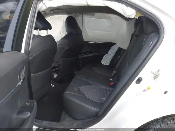 4T1B11HK2JU127064 2018 TOYOTA CAMRY - Image 8