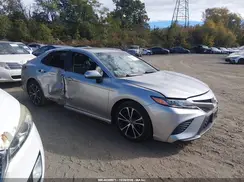 4T1B11HK2JU132085 2018 TOYOTA CAMRY