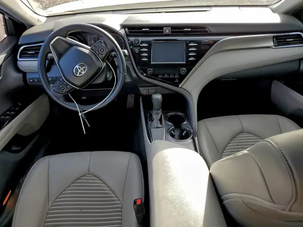 4T1B11HK2JU138565 2018 TOYOTA CAMRY - Image 8