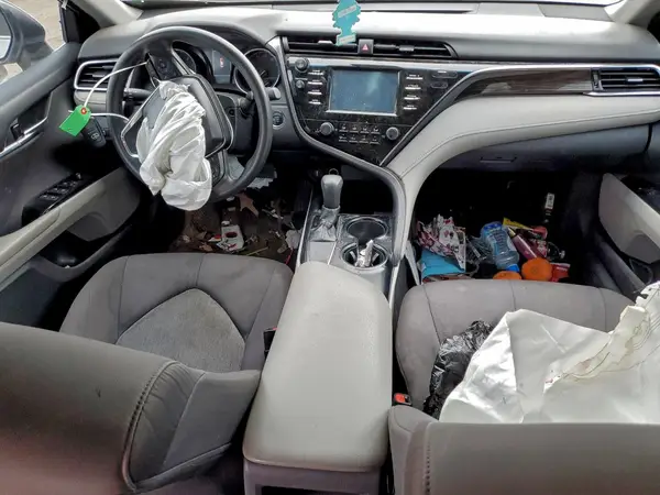 4T1B11HK2JU138713 2018 TOYOTA CAMRY - Image 8