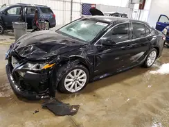 4T1B11HK2JU138985 2018 TOYOTA CAMRY