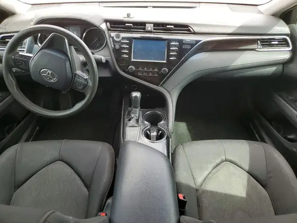 4T1B11HK2JU143636 2018 TOYOTA CAMRY - Image 8